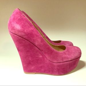 Fuchsia Suede Steve Madden Wedges Size 6.5